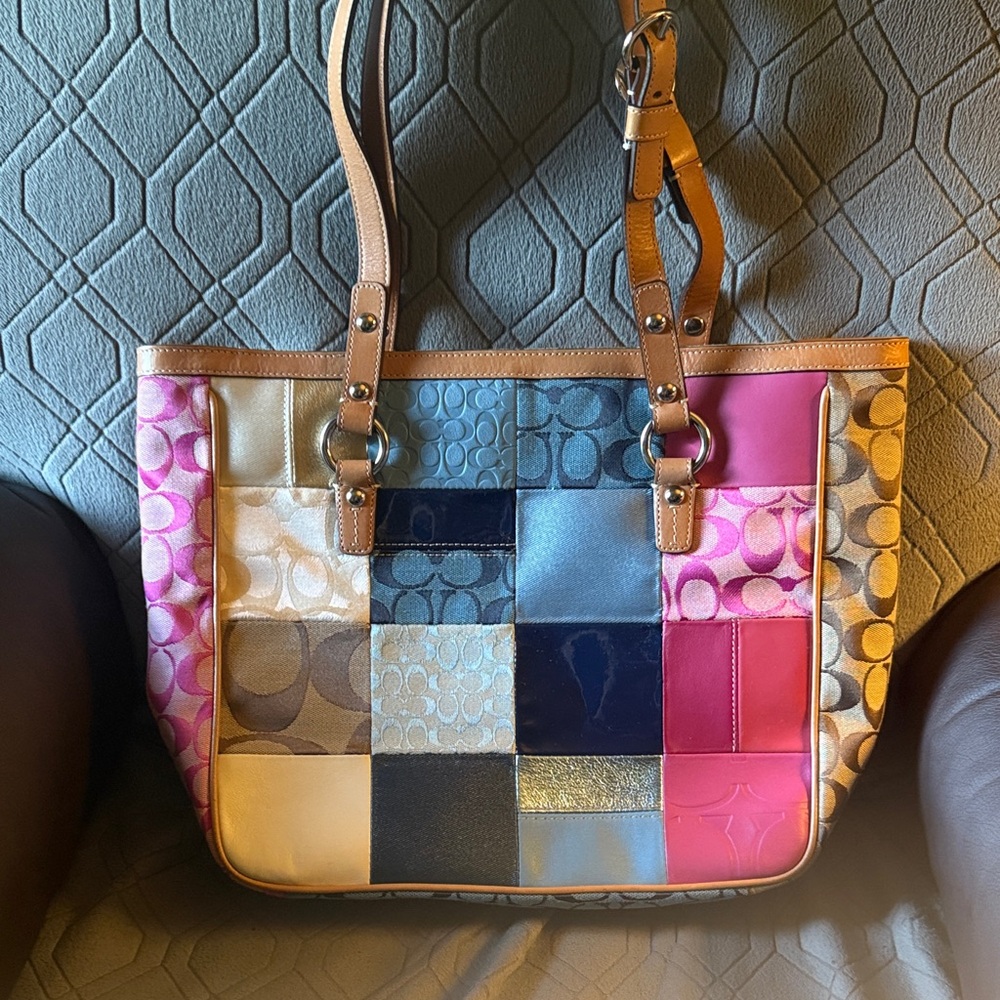 Coach Legacy patchwork tote- excellent condition